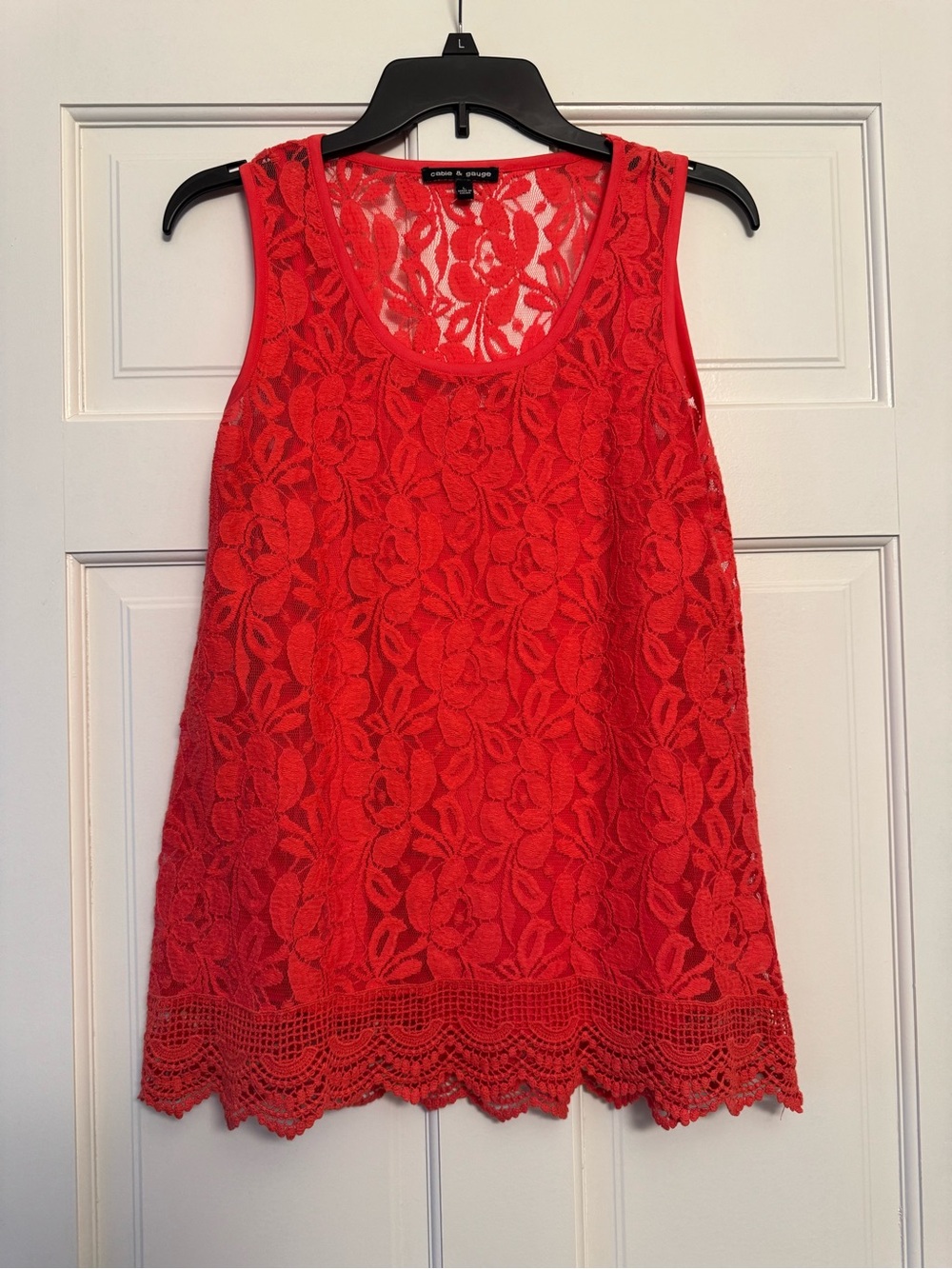 Cable & Gauge coral Lace Tank Top